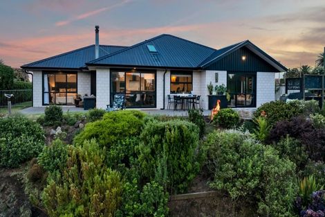 Photo of property in 6 Aytoun Street, Opunake, 4616