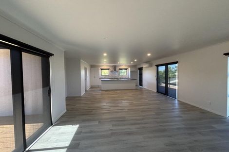 Photo of property in 12 Maxwell Avenue, Papatoetoe, Auckland, 2025