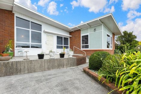Photo of property in 216 Mangorei Road, Merrilands, New Plymouth, 4312
