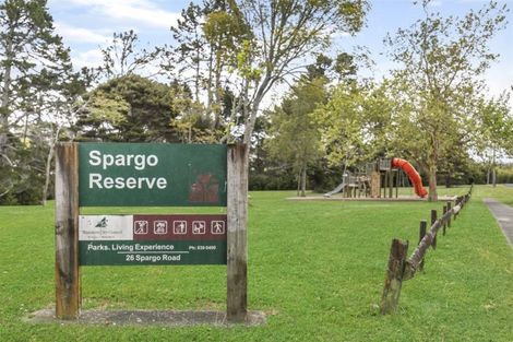 Photo of property in 22 Spargo Road, Massey, Auckland, 0614