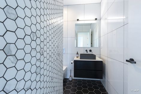 Photo of property in 15 Kotuku Road, Waiuku, 2682