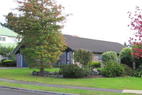 Photo of property in 1/6 Solana Court, Botany Downs, Auckland, 2010