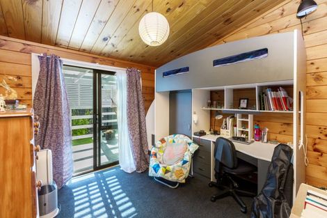 Photo of property in 2/23 Roband Crescent, Brown Owl, Upper Hutt, 5018