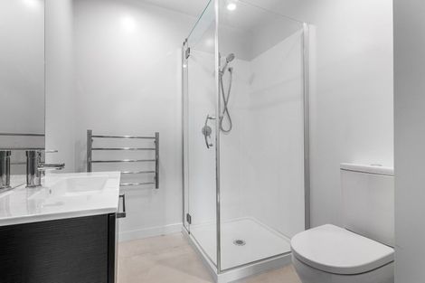 Photo of property in Frank Sargeson Apts, 406/74 Anzac Street, Takapuna, Auckland, 0622