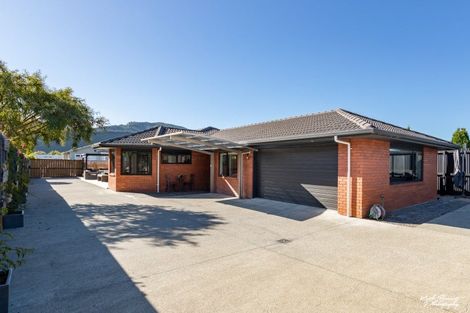 Photo of property in 258a Fergusson Drive, Heretaunga, Upper Hutt, 5018