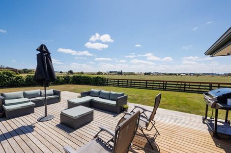 Photo of property in 14 George Street, Bulls, 4818