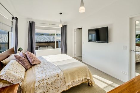 Photo of property in 74f Heretaunga Square, Silverstream, Upper Hutt, 5019