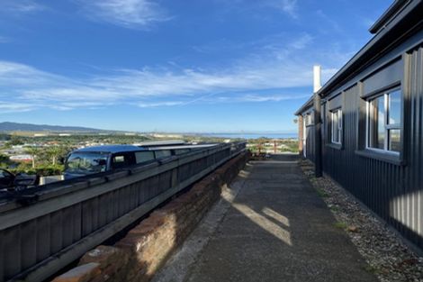 Photo of property in 12 Scott Street, Moturoa, New Plymouth, 4310