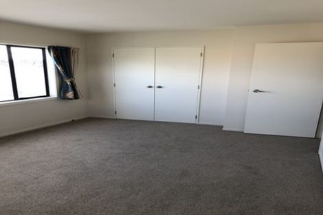 Photo of property in Krisley Court, 1/6 Ambrico Place, New Lynn, Auckland, 0600