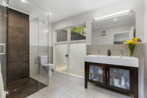 Photo of property in 186b Woodlands Park Road, Titirangi, Auckland, 0604