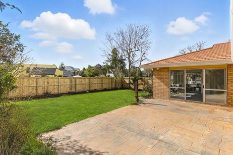 Photo of property in 2 Leigh Place, Paraparaumu Beach, Paraparaumu, 5032