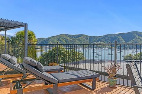 Photo of property in 374a Waikawa Road, Waikawa, Picton, 7220