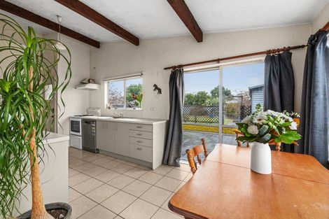 Photo of property in 8 Jeffares Place, Taradale, Napier, 4112