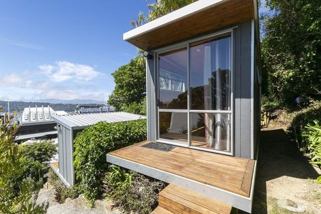 Photo of property in 66 Kelburn Parade, Kelburn, Wellington, 6012