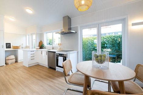 Photo of property in 24 Charles Street, Westshore, Napier, 4110