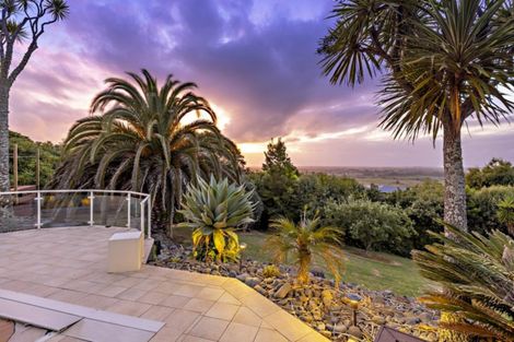 Photo of property in 65 Harry Dreadon Road, Opaheke, Papakura, 2584