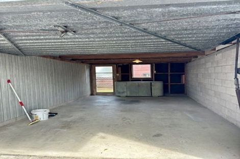 Photo of property in 2/38 Knightsbridge Drive, Forrest Hill, Auckland, 0620