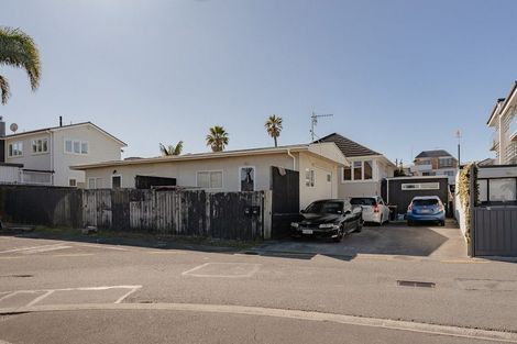 Photo of property in 38 May Street, Mount Maunganui, 3116