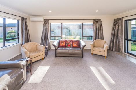 Photo of property in 28 Purnell Street, College Estate, Whanganui, 4500