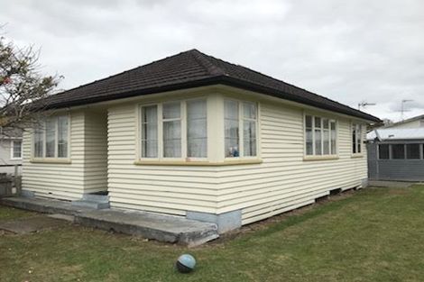 Photo of property in 27 Opaheke Road, Papakura, 2110