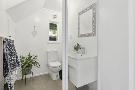 Photo of property in 18 Ottawa Road, Ngaio, Wellington, 6035