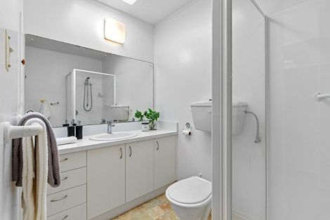 Photo of property in 1/78 Kitchener Road, Milford, Auckland, 0620