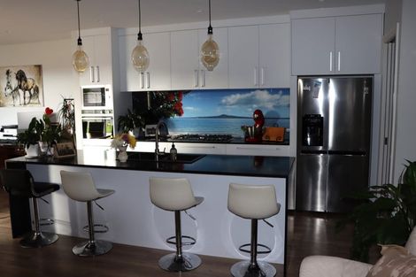 Photo of property in 121 Tapu Road, Huapai, Kumeu, 0810