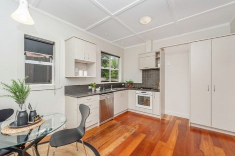 Photo of property in 15 Hinau Street, Maeroa, Hamilton, 3200