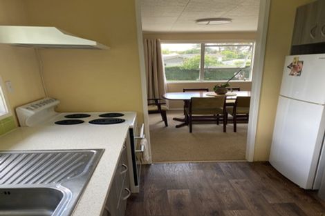 Photo of property in 42 Claverdon Drive, Massey, Auckland, 0614