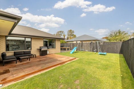 Photo of property in 17 Puaka Street, Pegasus, 7612