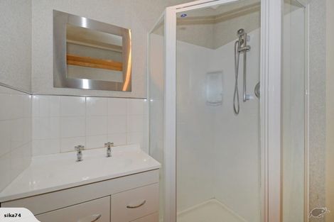 Photo of property in 76 Elmslie Road, Pinehaven, Upper Hutt, 5019