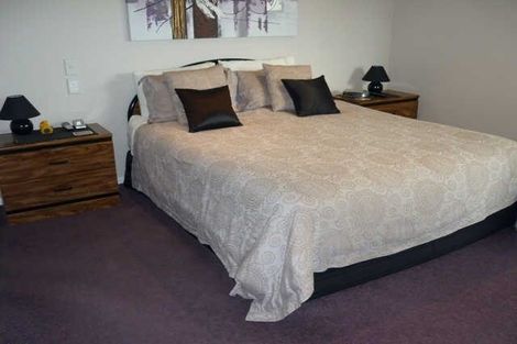 Photo of property in 25 Sovereign Gardens, Halswell, Christchurch, 8025