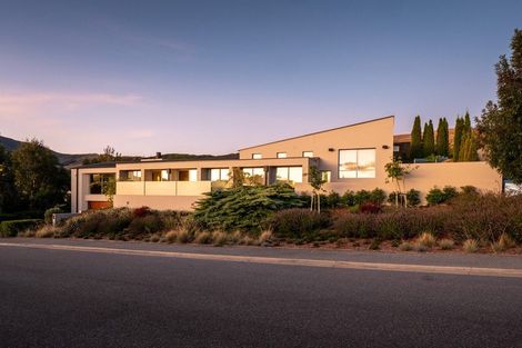 Photo of property in 1 Advance Terrace, Arrowtown, 9302