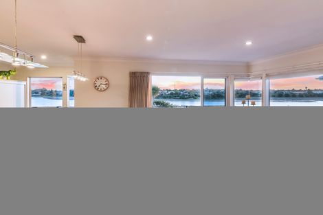 Photo of property in 7a Gills Avenue, Papakura, 2110