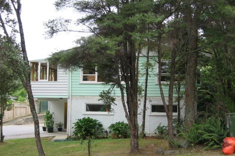 Photo of property in 21 Rosecamp Road, Beach Haven, Auckland, 0626