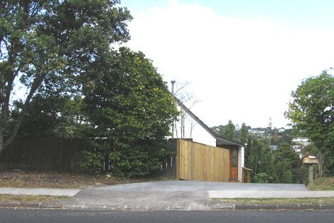 Photo of property in 210 Glamorgan Drive, Northcross, Auckland, 0630