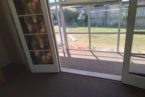 Photo of property in 95 Inwoods Road, Parklands, Christchurch, 8083