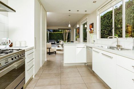 Photo of property in 6 Brighton Terrace, Murrays Bay, Auckland, 0630