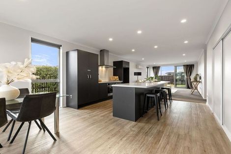 Photo of property in 32 George West Square West, Wigram, Christchurch, 8025