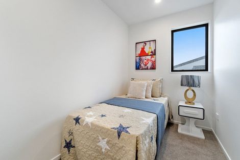 Photo of property in 33b Crestview Rise, Papakura, 2110