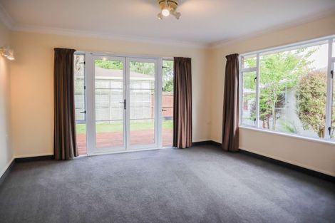 Photo of property in 229 Avonhead Road, Avonhead, Christchurch, 8042