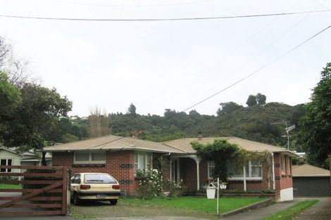 Photo of property in 5a Kapuranga Grove, Stokes Valley, Lower Hutt, 5019
