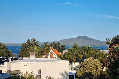 Photo of property in 3 Minnehaha Avenue, Takapuna, Auckland, 0622