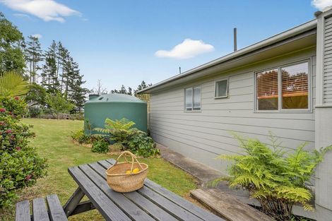 Photo of property in 1893 Paparoa Valley Road, Paparoa, 0571