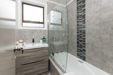 Photo of property in 68 Friesian Drive, Mangere, Auckland, 2022