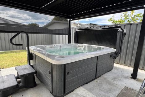 Photo of property in 10 Rakaia Way, Poraiti, Napier, 4112