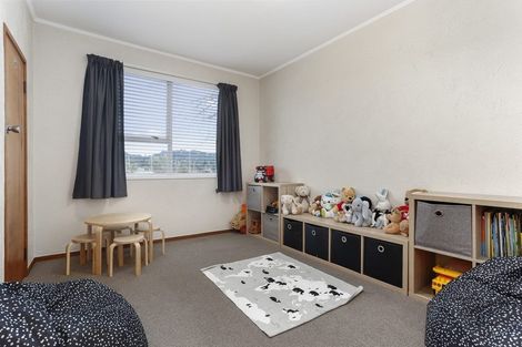 Photo of property in 100 Captain Scott Road, Glen Eden, Auckland, 0602