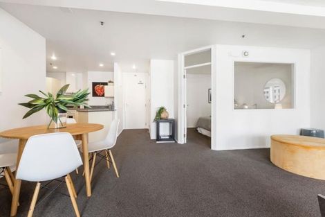 Photo of property in Courtenay Apartments, 403/120 Courtenay Place, Te Aro, Wellington, 6011