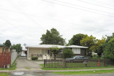 Photo of property in 2/3 Station Road, Takanini, 2112
