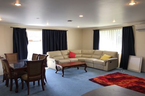 Photo of property in 18 Norman Close, The Gardens, Auckland, 2105